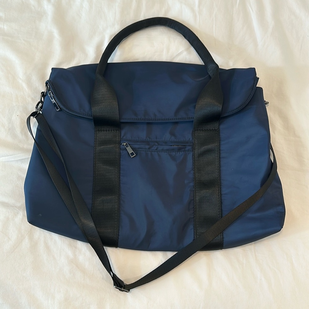 Fabletics Navy Blue Gym Travel Yoga Bag